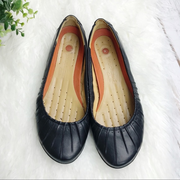 clarks unstructured flats